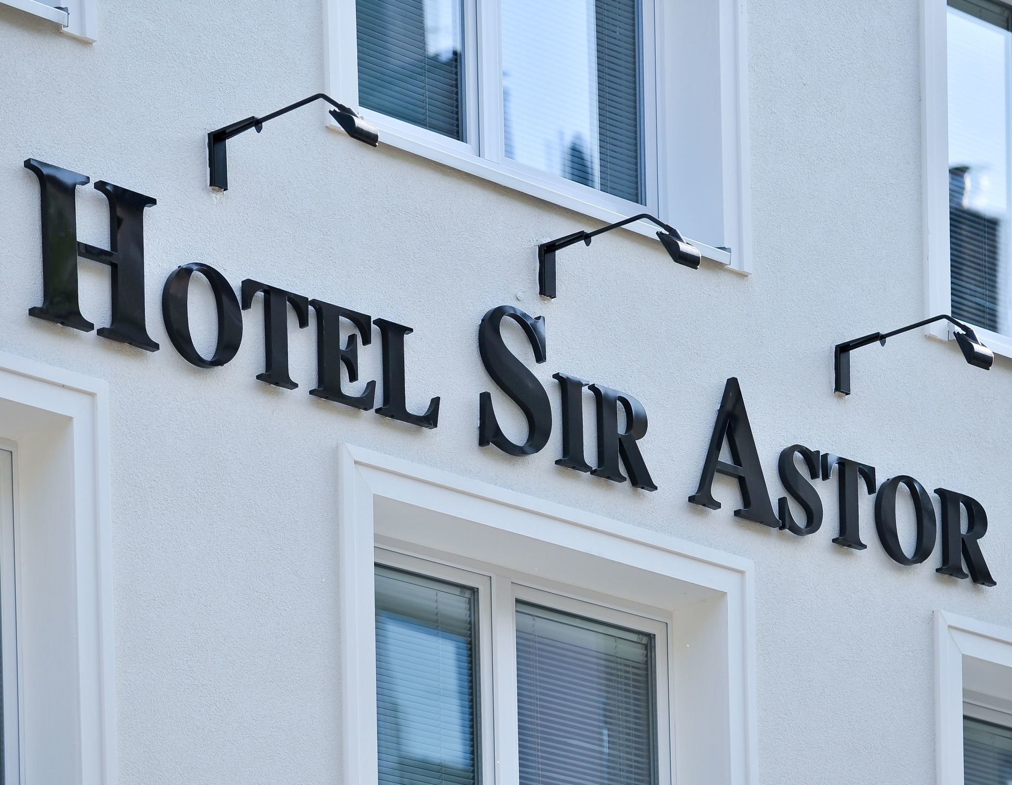 Hotel Sir & Lady Astor Düsseldorf Exterior foto